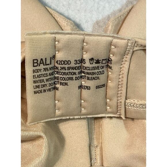 NWT Bali Minimizer Bra 42DDD Nude Satin Underwire Soft Cup Passion For Comfort - Picture 7 of 7